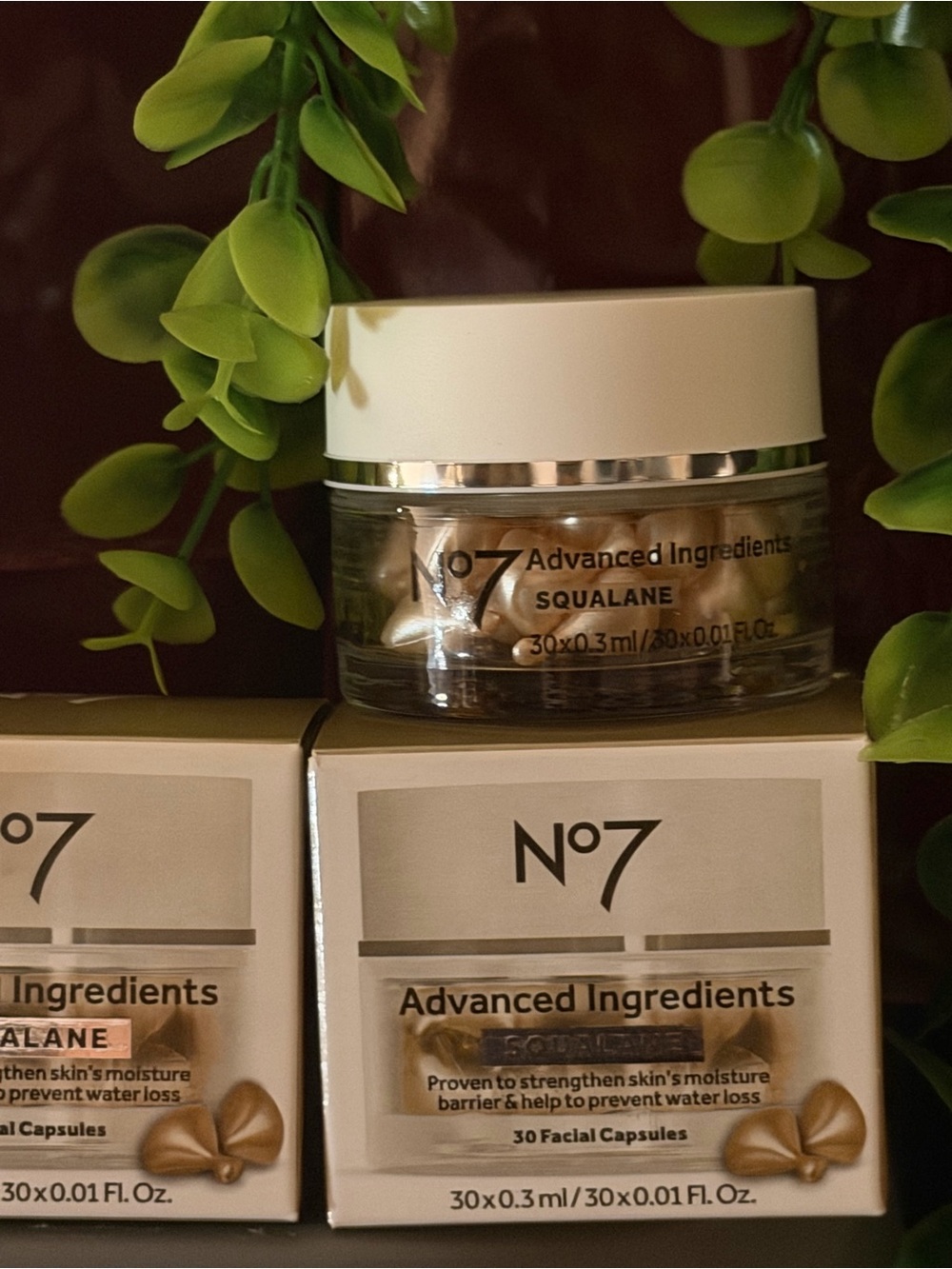 Squalane NO.7 Advanced Ingredients Facial Gold Capsules-Complimentary Face Mask - Picture 10 of 16